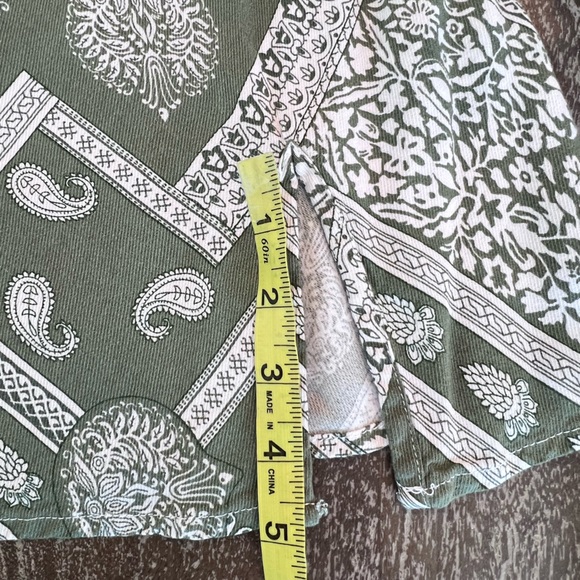 SHEIN Green Patterned Dress and Brown Sleeveless Top Set - Picture 8 of 12